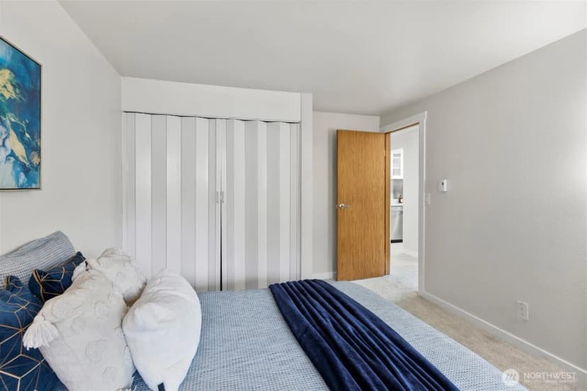 Property photo for 710 N 160th Street #b307, Shoreline photo 17