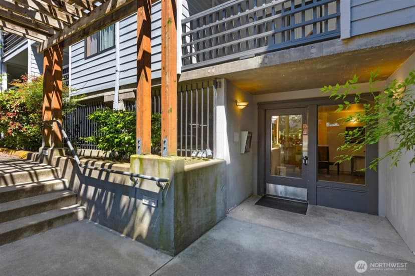 Property photo for 710 N 160th Street #b307, Shoreline photo 25