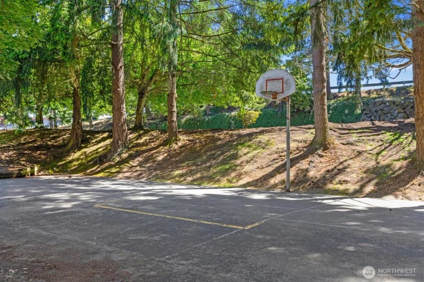 Property photo for 710 N 160th Street #b307, Shoreline photo 33