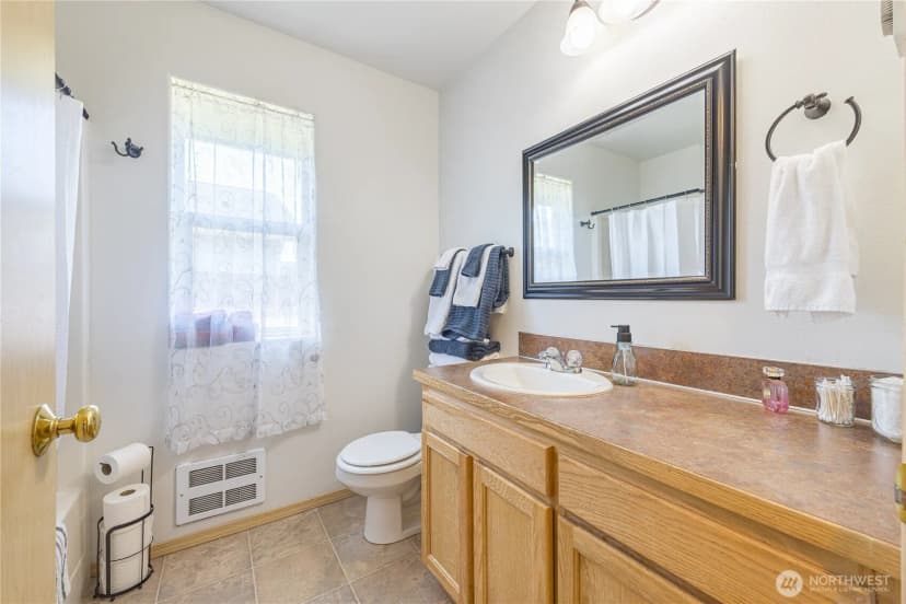 Property photo for 2367 E 7th Avenue, Port Angeles photo 18