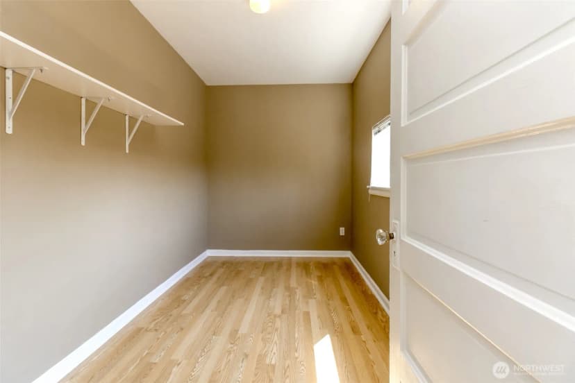 Property photo for 611 N Junett Street N, Tacoma photo 23