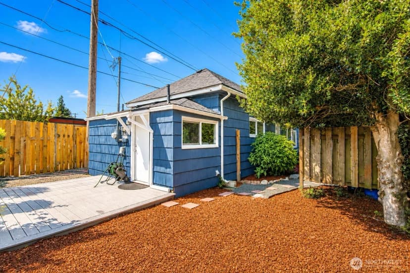 Property photo for 611 N Junett Street N, Tacoma photo 8