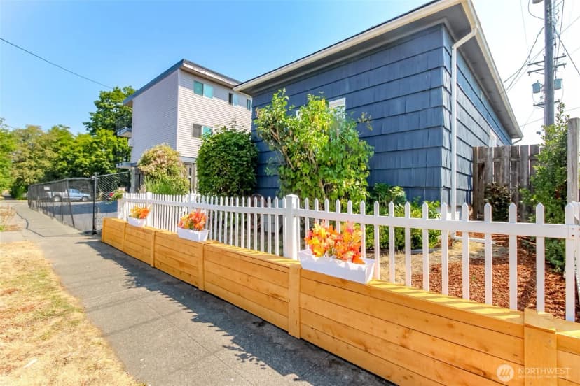 Property photo for 611 N Junett Street N, Tacoma photo 16