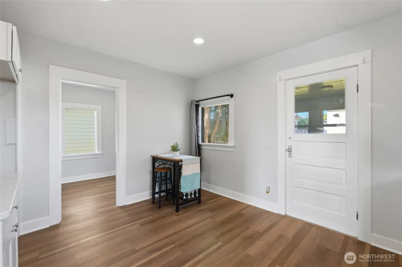 Property photo for 1608 Cedar Street, Everett photo 18