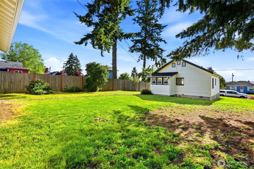 Property photo for 1608 Cedar Street, Everett photo 26