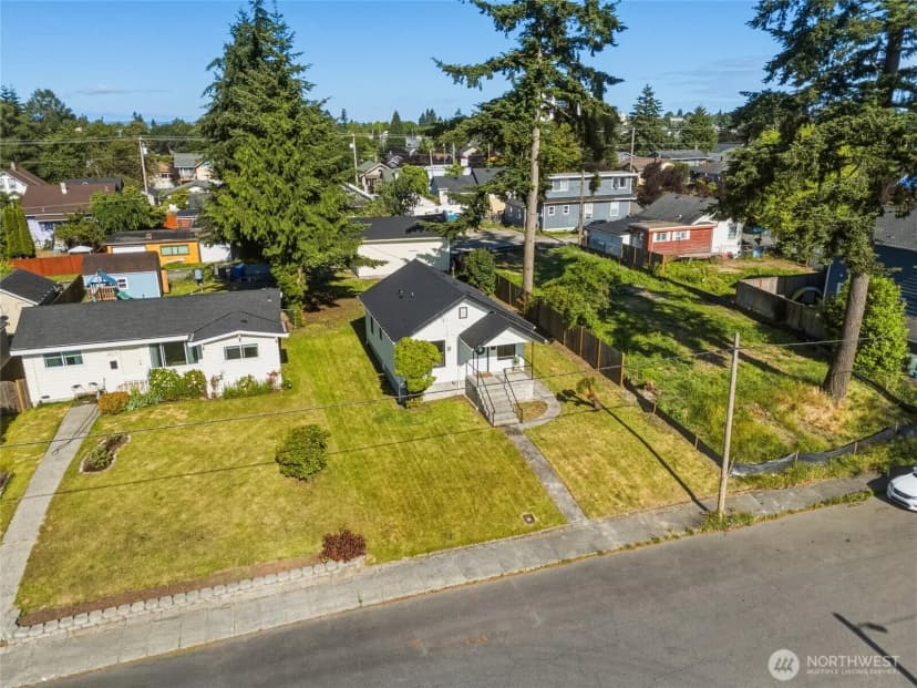 Property photo for 1608 Cedar Street, Everett photo 31