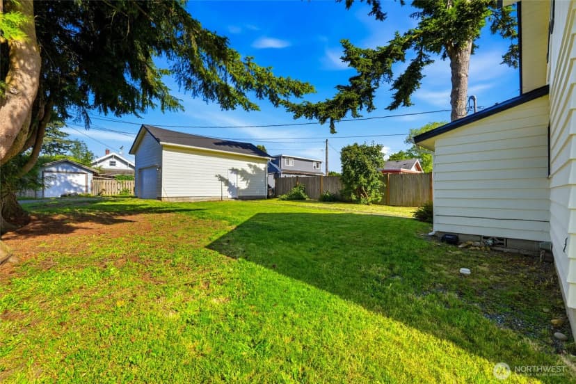 Property photo for 1608 Cedar Street, Everett photo 22