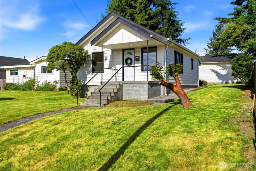 Property photo for 1608 Cedar Street, Everett photo 3