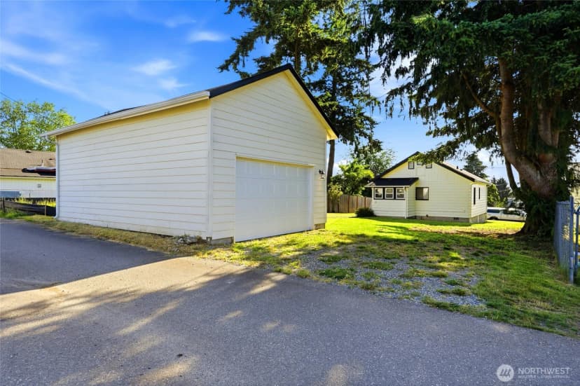 Property photo for 1608 Cedar Street, Everett photo 23