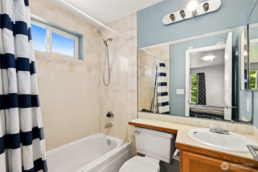 Property photo for 22810 30th Avenue S #b302, Des Moines photo 12