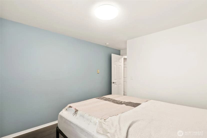 Property photo for 22810 30th Avenue S #b302, Des Moines photo 14