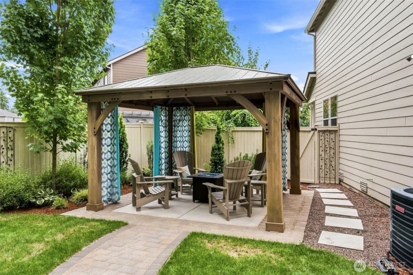 Property photo for 9339 Balata Court Ne, Lacey photo 4