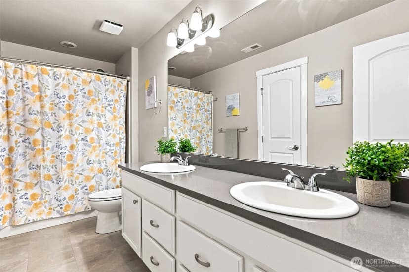 Property photo for 9339 Balata Court Ne, Lacey photo 32