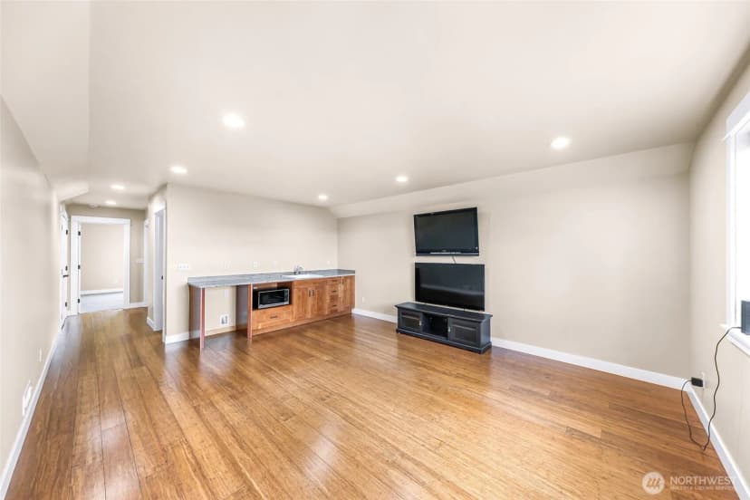 Property photo for 2165 Littlefield Court, Lynden photo 31