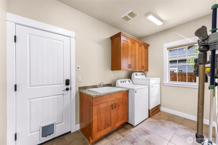 Property photo for 2165 Littlefield Court, Lynden photo 33