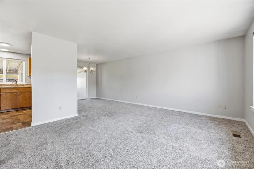 Property photo for 1215 E Gilkey Road, Burlington photo 9