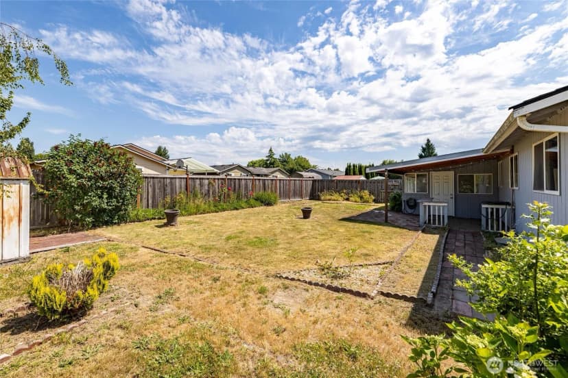 Property photo for 1215 E Gilkey Road, Burlington photo 27