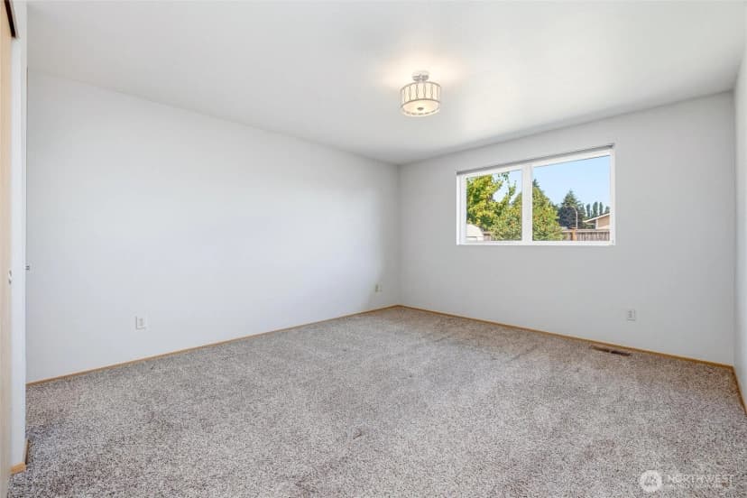 Property photo for 1215 E Gilkey Road, Burlington photo 16