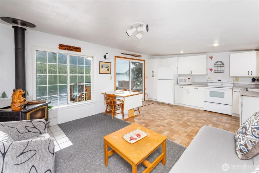 Property photo for 35030 North Shore Drive, Mount Vernon photo 6