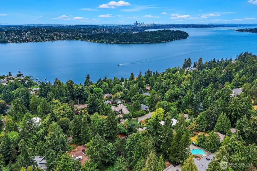 Property photo for 6750 W Mercer Way, Mercer Island photo 40