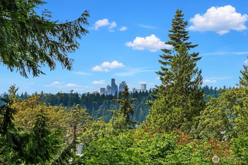 Property photo for 6750 W Mercer Way, Mercer Island photo 26