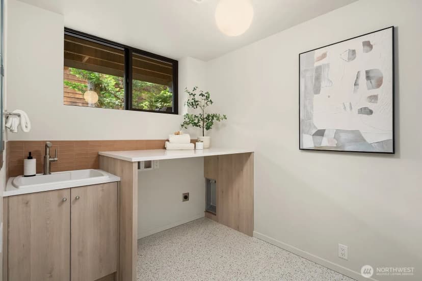 Property photo for 6750 W Mercer Way, Mercer Island photo 37