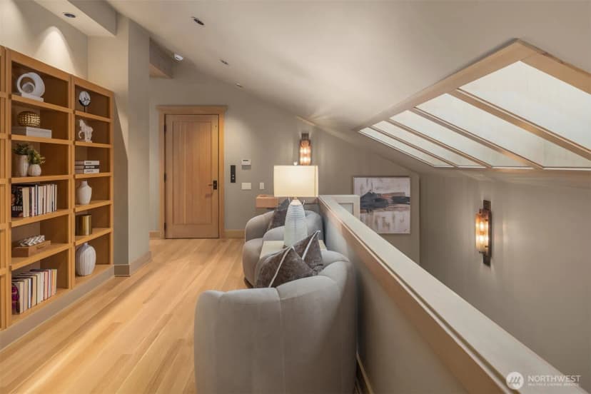 Property photo for 4604 W Raye Street, Seattle photo 14
