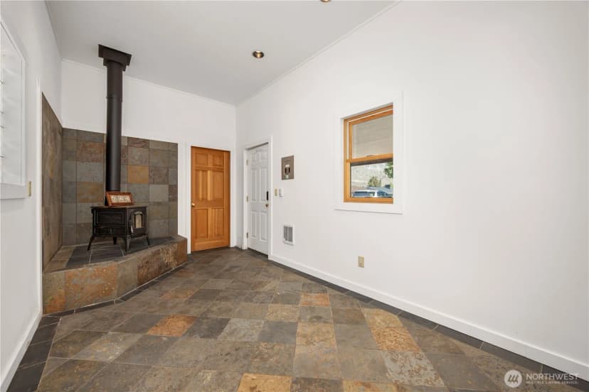 Property photo for 622 S 1st Street, Brewster photo 21