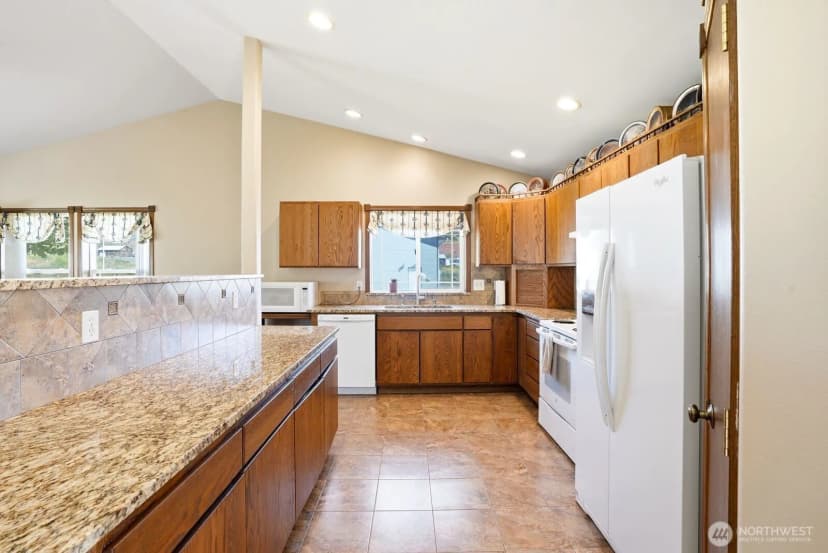 Property photo for 15180 Cottonwood Canyon Road, Yakima photo 9