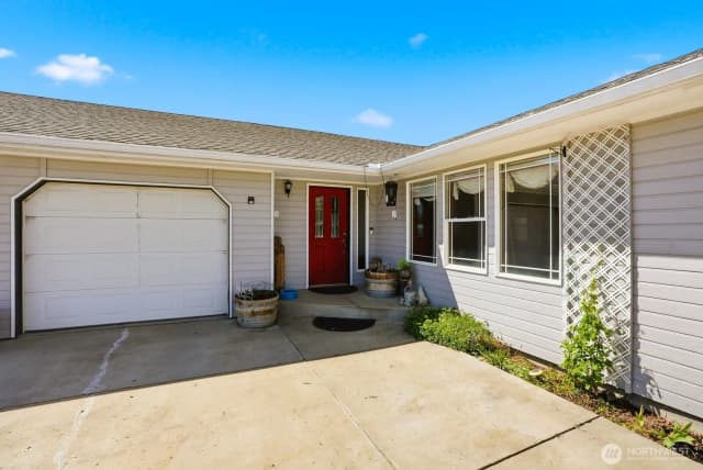 Property photo for 15180 Cottonwood Canyon Road, Yakima photo 4