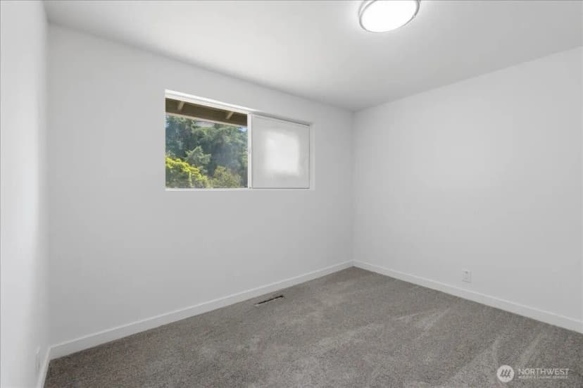 Property photo for 11407 Farwest Drive Sw, Lakewood photo 20