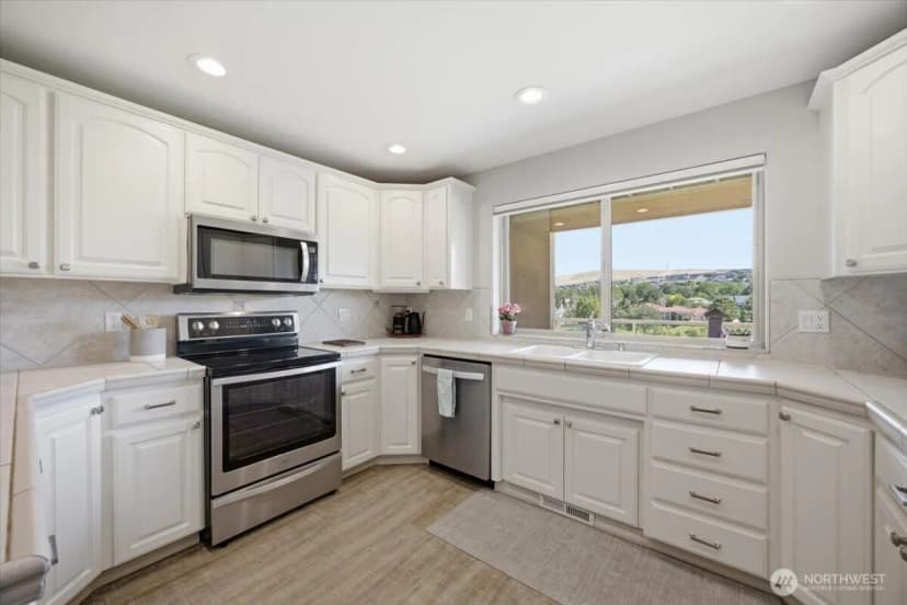 Property photo for 3710 W Canyon Lakes Drive #d102, Kennewick photo 22