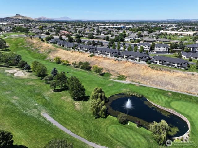 Property photo for 3710 W Canyon Lakes Drive #d102, Kennewick photo 2