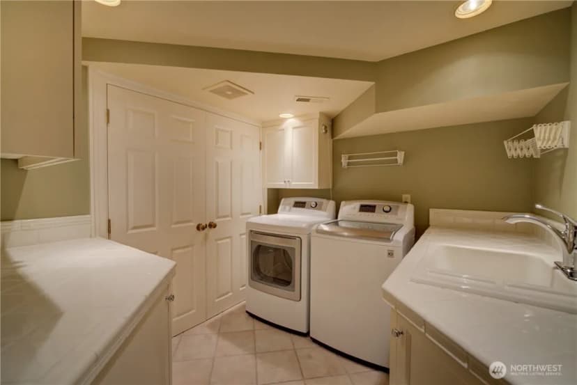 Property photo for 3608 Evergreen Point Road, Medina photo 25