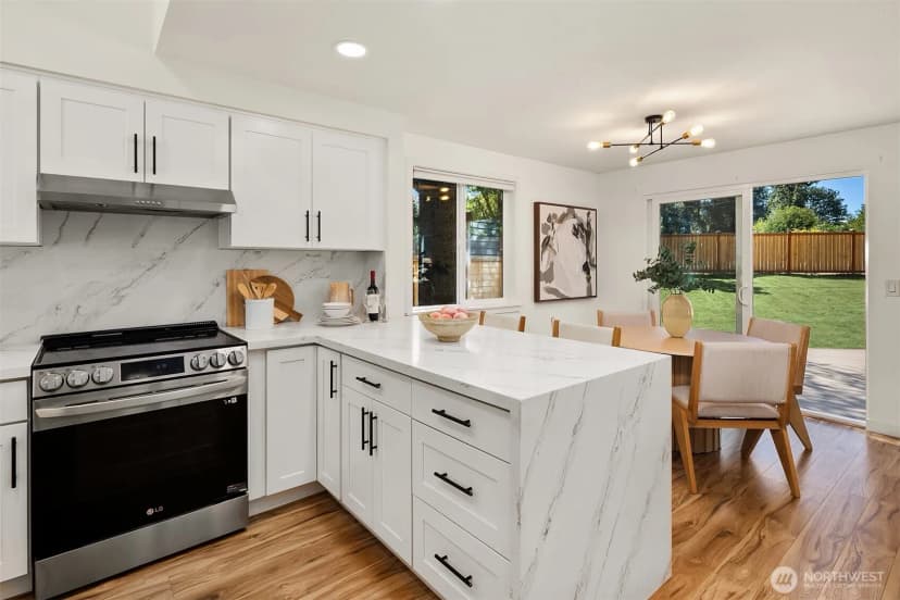 Property photo for 13216 Ne 139th Place, Kirkland photo 11