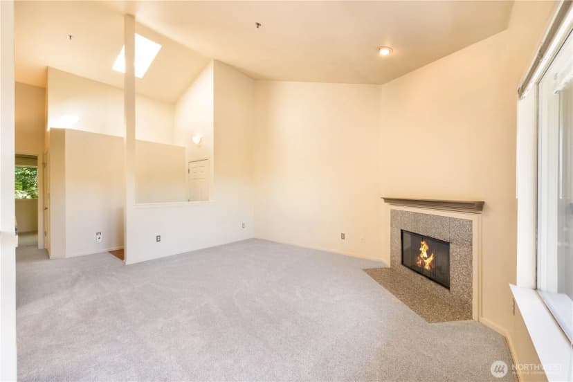 Property photo for 3540 Lake Washington Boulevard Se #210, Bellevue photo 13
