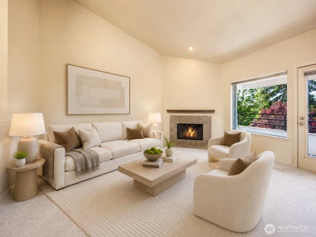 Property photo for 3540 Lake Washington Boulevard Se #210, Bellevue photo 4