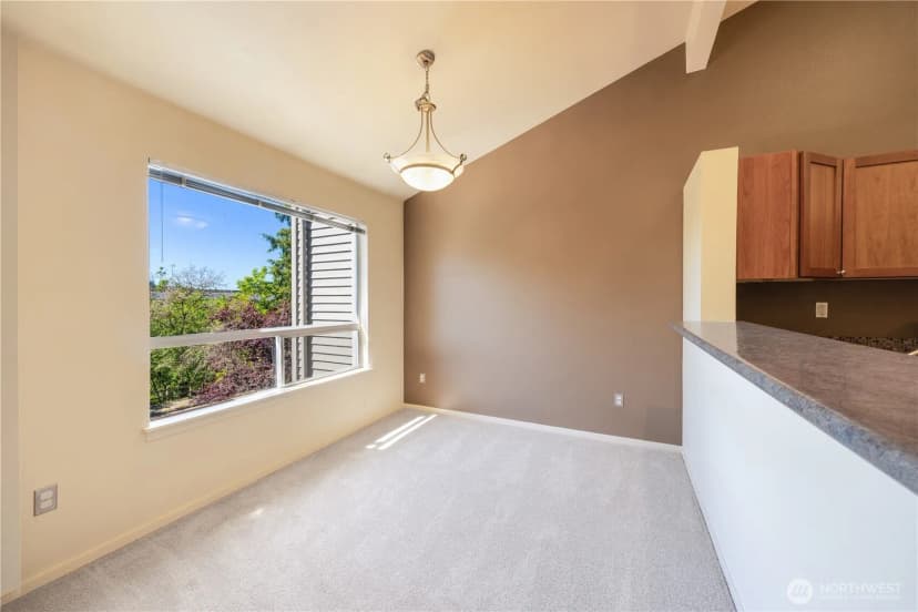 Property photo for 3540 Lake Washington Boulevard Se #210, Bellevue photo 7