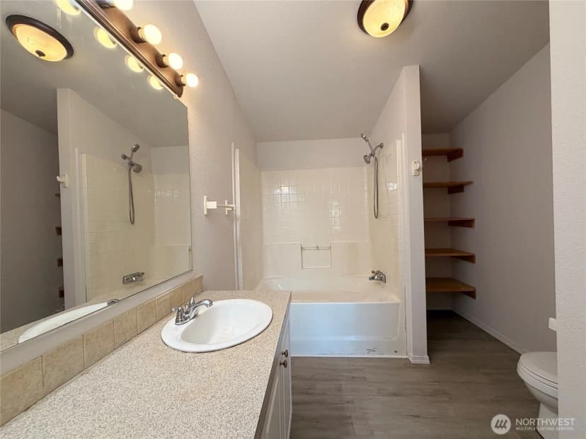 Property photo for 201 W Oakview Avenue #24, Centralia photo 8