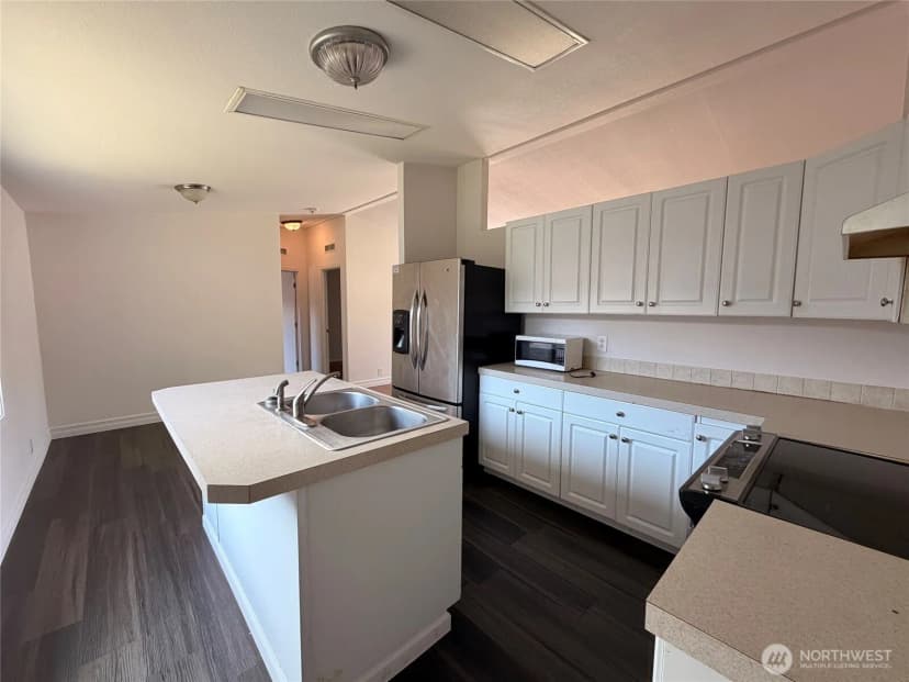 Property photo for 201 W Oakview Avenue #24, Centralia photo 12