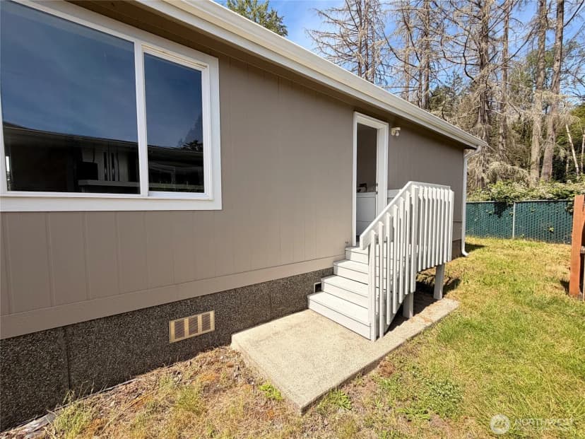 Property photo for 201 W Oakview Avenue #24, Centralia photo 13