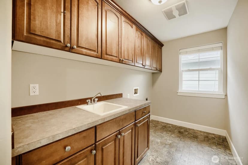 Property photo for 3840 Cameron Drive Ne, Lacey photo 27