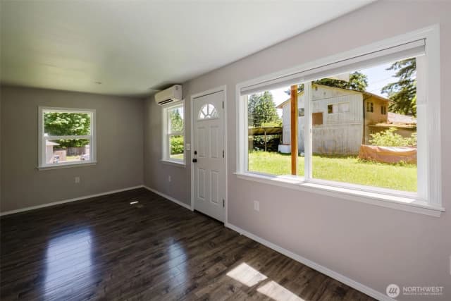 Property photo for 1470 Starlet Lane, Port Orchard photo 3