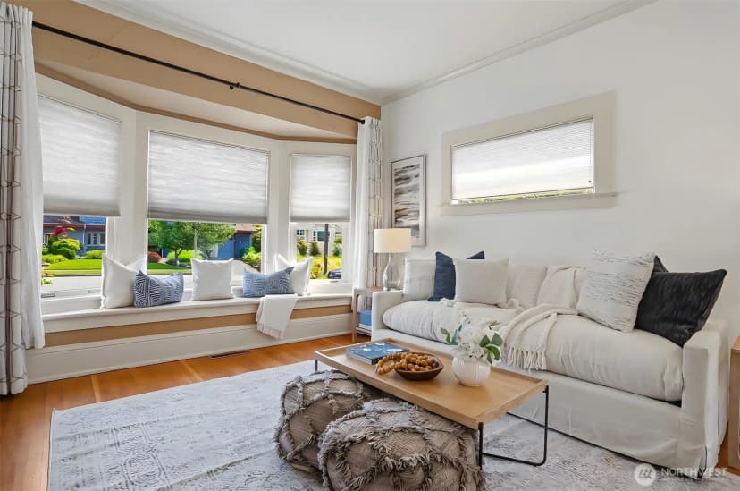 Property photo for 4317 Phinney Avenue N, Seattle photo 6