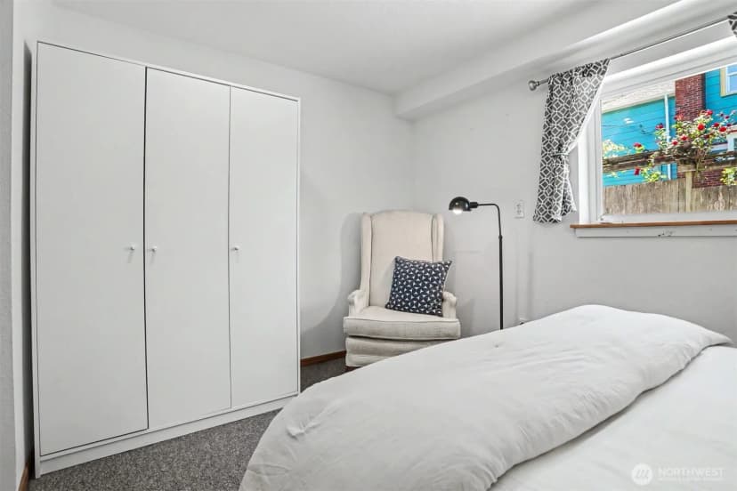 Property photo for 4317 Phinney Avenue N, Seattle photo 27
