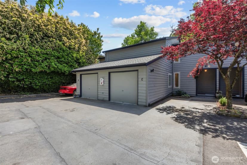 Property photo for 15628 8th Avenue Sw #c, Burien photo 40
