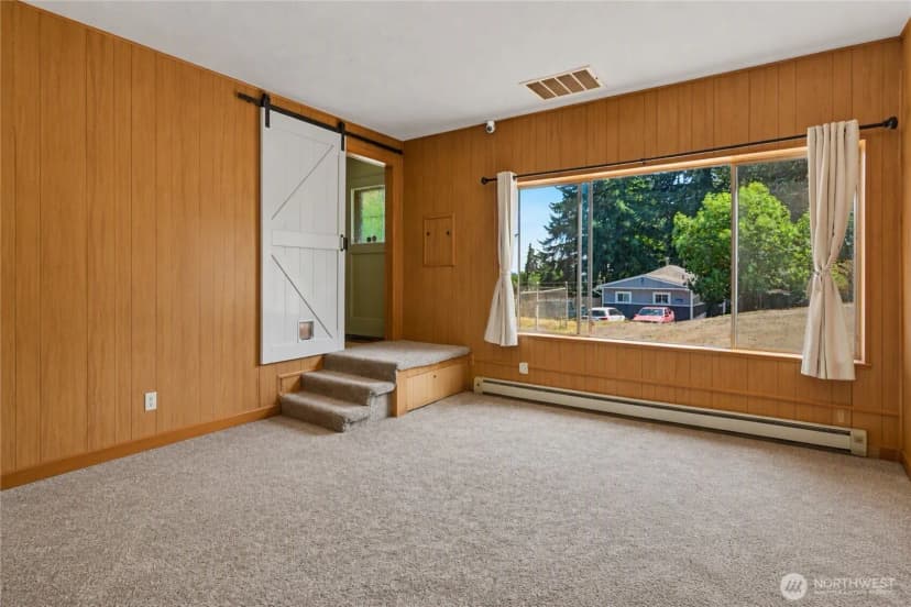 Property photo for 5669 Kitsap Way, Bremerton photo 23