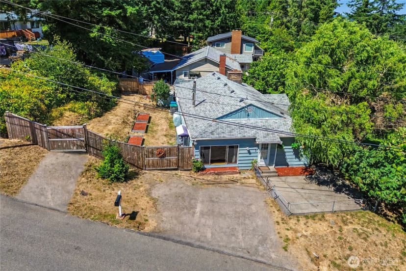 Property photo for 5669 Kitsap Way, Bremerton photo 29