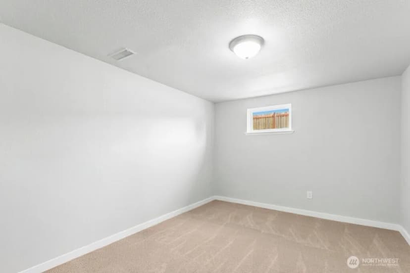 Property photo for 5305 64th St W, University Place photo 23