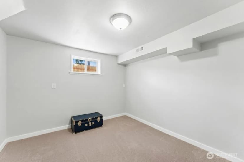Property photo for 5305 64th St W, University Place photo 21